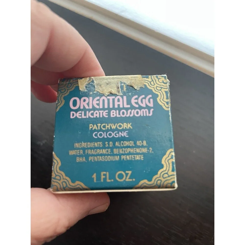 Vintage Avon Cologne Oriental Egg Delicate Blossoms Full Patchwork Cologne